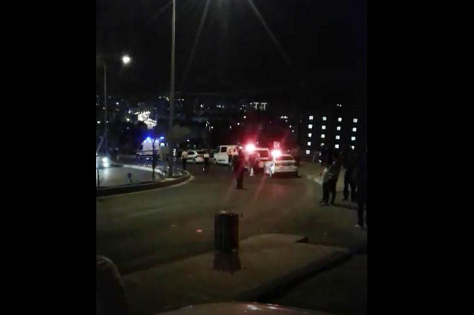 Bariyerlere çarpan bisikletli hayatını kaybetti