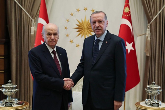 Erdoğan ve Bahçeli yarın görüşecek