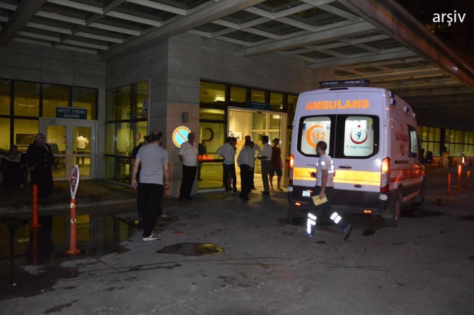 Otomobil uçuruma yuvarlandı: 3 yaralı