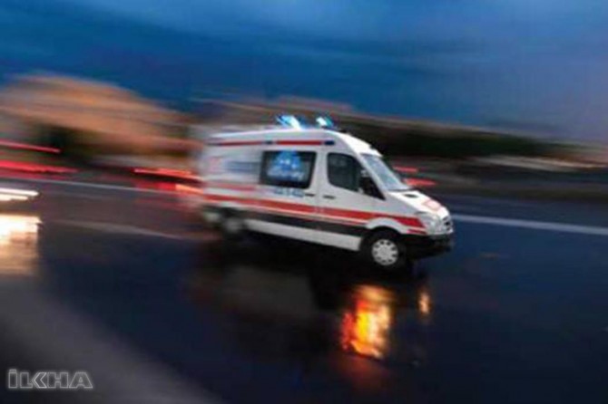 Bus crashes in Turkiye kill 7, injured 24