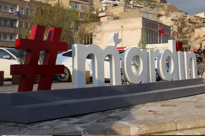 Mardin’de 65 muhtar açığa alındı