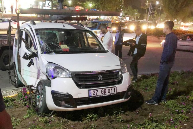 Batman’da maddi hasarlı kaza