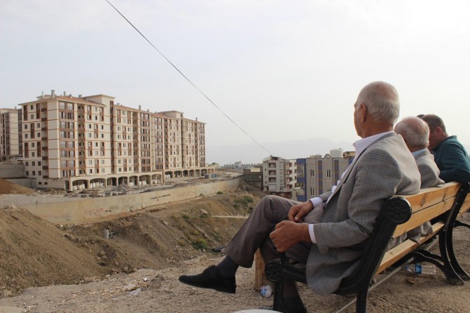 TOKİ evleri teslim etmezse kışın büyük mağduriyetler yaşanır