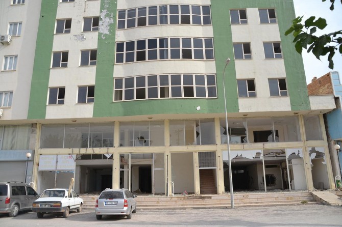 ​Boşaltılan özel hastane esrar ve tinercilerin mekanı oldu