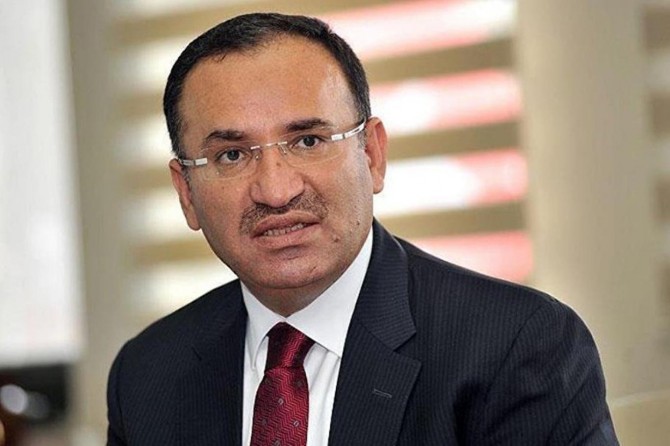 Bozdag: Daniştay xwe xistiye şûna birêveberîyê