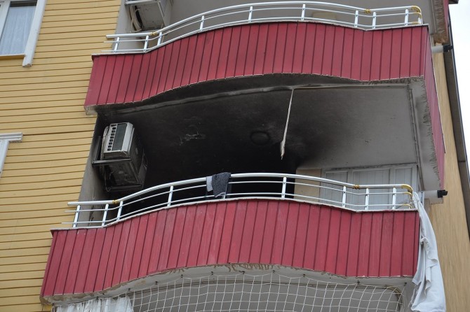 Evin balkonundaki piknik tüpü patladı