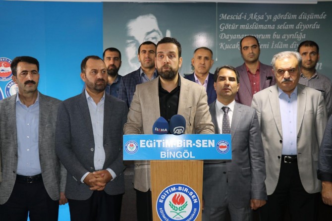 Danıştay'ın ‘Öğrenci Andı’ kararı Bingöl’de protesto edildi