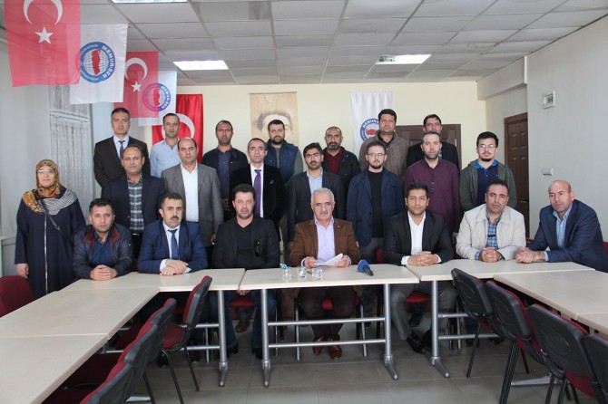 “Öğrenci andı” kararı Van’da protesto edildi