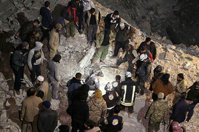 Amerîka li Deyrezorê êrîşî du camîyan kir: 65 kes şehîd bûn