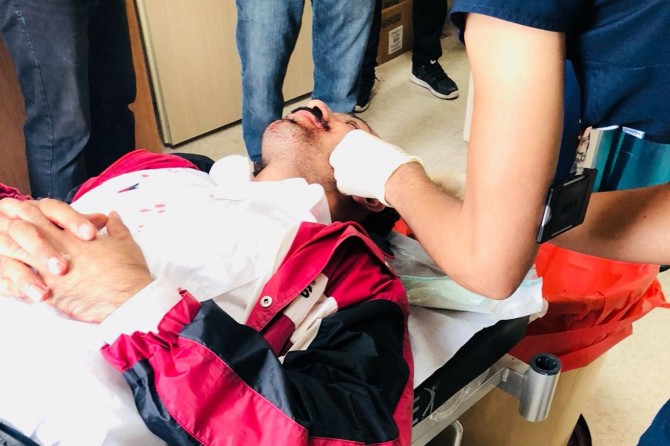 Veliler okul müdürünü darp etti