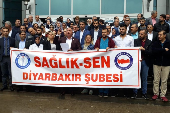 Diyarbakır'da sağlık sorunlarına dikkat çekmek için basın açıklaması yapıldı