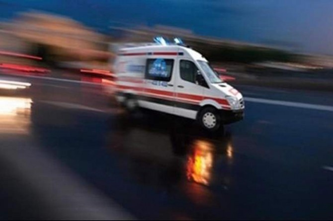 Diyarbakır-Bingöl Karayolu'nda yolcu otobüsü devrildi: 30 yaralı