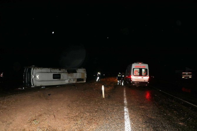 Li Diyarbekirê otobusa rêwîyan qeza kir: Mirîyek, 29 birîndar