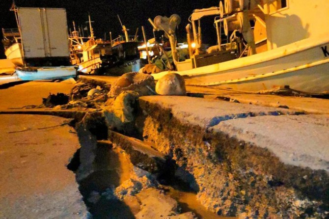 Yunanistan'da 6,8 büyüklüğünde deprem