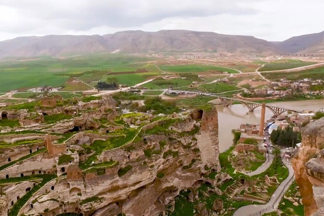 Hasankeyf ile Ilısu Barajı 3 dilde tanıtıldı