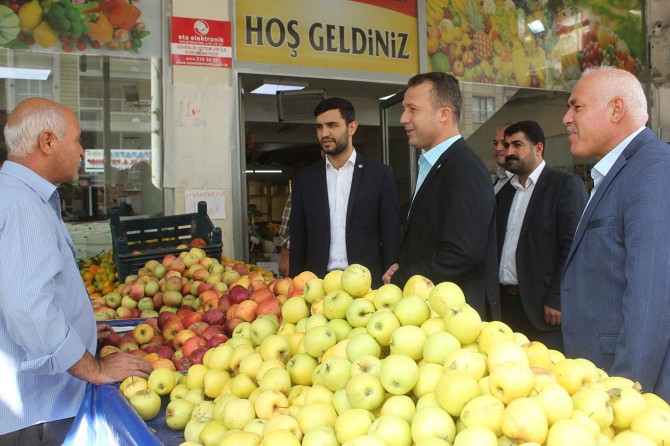 HÜDA PAR heyetinden Karaköprü esnafına ziyaret