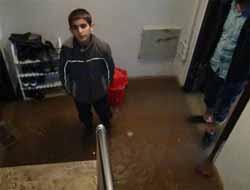 Bingöl'deki Sağanak Yağış Evsiz Bıraktı (Video)