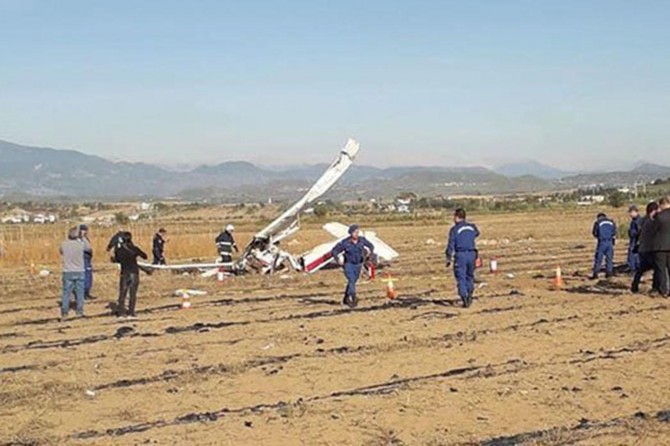Plane crashes in Antalya: 2 dead