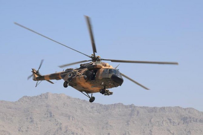 Afganistan'da askeri helikopter düştü: 25 ölü