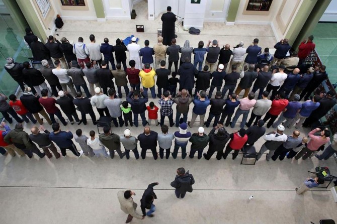 Müslümanları en çok kabullenen ülke Hollanda