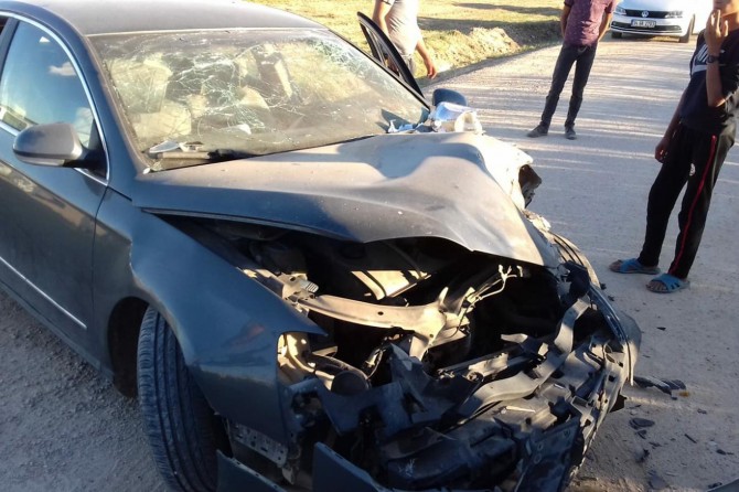 Kızıltepe'de öğrenci servisi ile otomobil çarpıştı: 7 yaralı