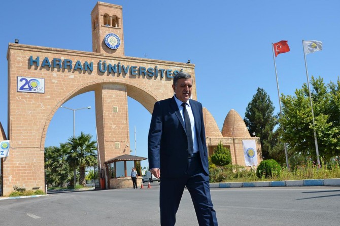 Harran Üniversitesi Rektörü istifa etti
