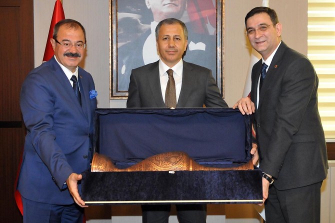 İstanbul’a atanan Vali Yerlikaya veda ziyaretlerine devam ediyor