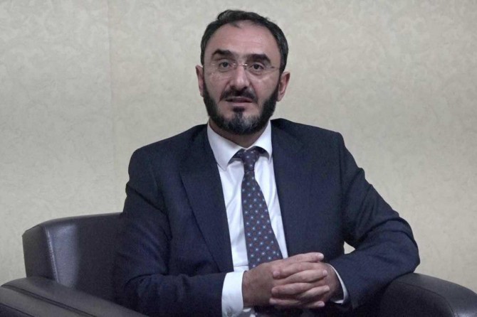 Edeb û uslubeke ziyareta camîyan heye