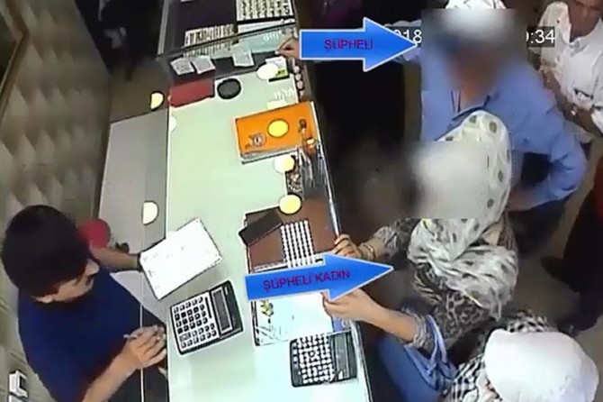 Evlilik vaadiyle dolandırıcılık yapan 4 şüpheli tutuklandı