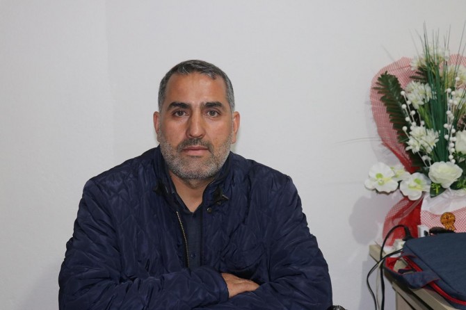 Rojnamegerê ku hat binçavkirin qala bêhiqûqîya ku lê hatiye kirin kir