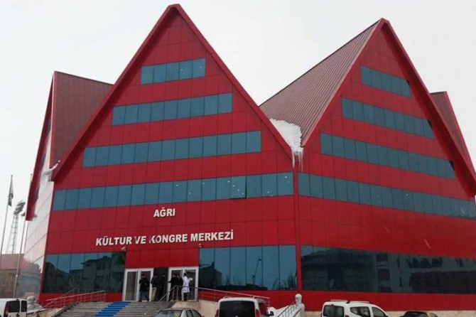 Ağrı'da Hz. Ali'yi anmaya salon engeli