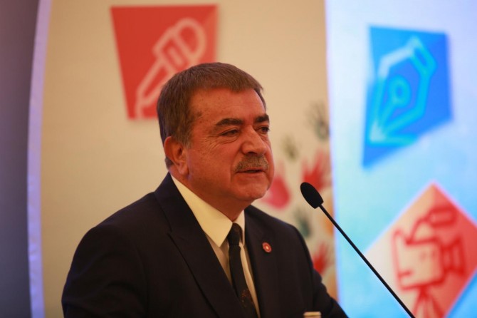 ABD 7 bin mülteciye karşı 15 bin asker konuşlandırdı