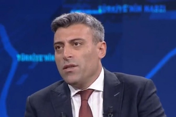 CHP'nin Türkçe ezan özlemi sürüyor