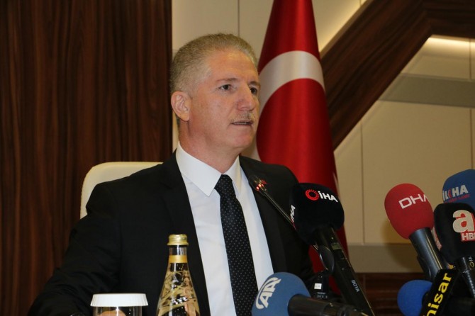 Devletin valisinden öte halkın valisi olmak istiyoruz