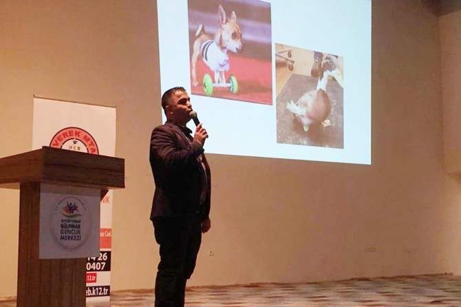 Öğrencilere robotik kodlama semineri verildi