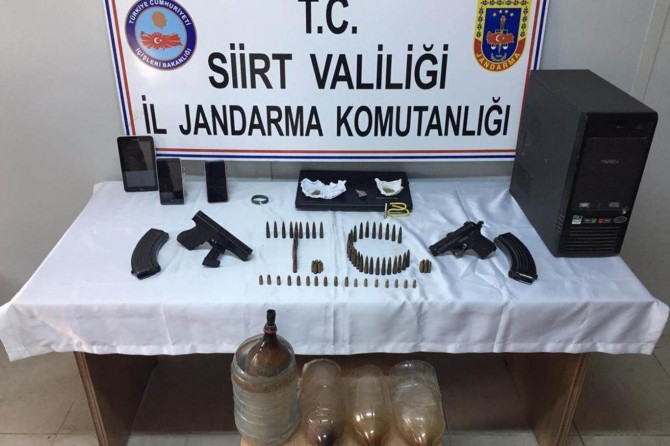 Siirt'te silah ve mühimmat ele geçirildi