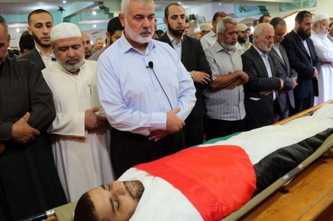 Masîgirê Filistînî yê ku ji teref artêşa Misirê ve hat şehîdkirin hat definkirin