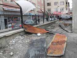 Ya Birileri Oradan Geçseydi!