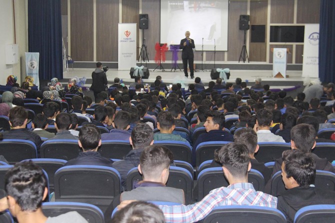 Allah bizim elimizle Afrika ve Yemen'deki açları doyurmak istiyor