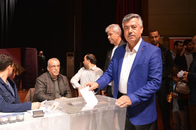 ​ Eğitim-Bir-Sen Batman Şube Başkanı güven tazeledi