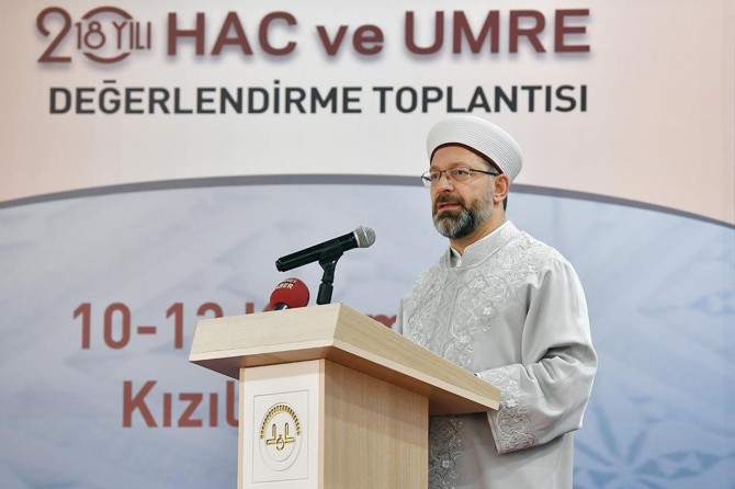 Erbaş: Hac hizmetlerimizi daha iyi noktalara getirmenin gayretindeyiz