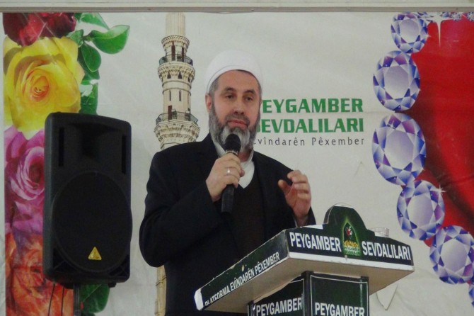 Hz Peygamberi sevdiğini söyleyen onu örnek almalı