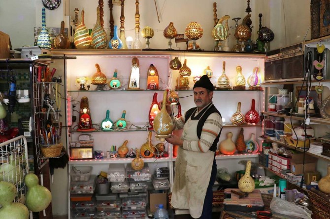 ​Su kabağından yapılan süs eşyaları ilgi görüyor