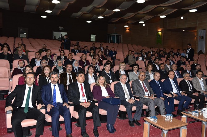 Uluslararası Mühendislik Bilim ve Eğitim Konferansları başladı