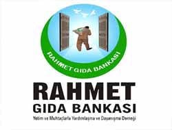 Suriye'den Kaçan Ailelere Rahmet Gıda Bankası Sahip Çıktı