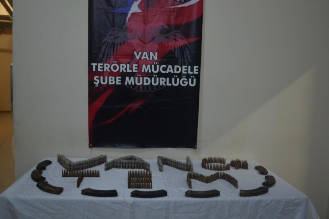 Van’da mühimmat ele geçirildi