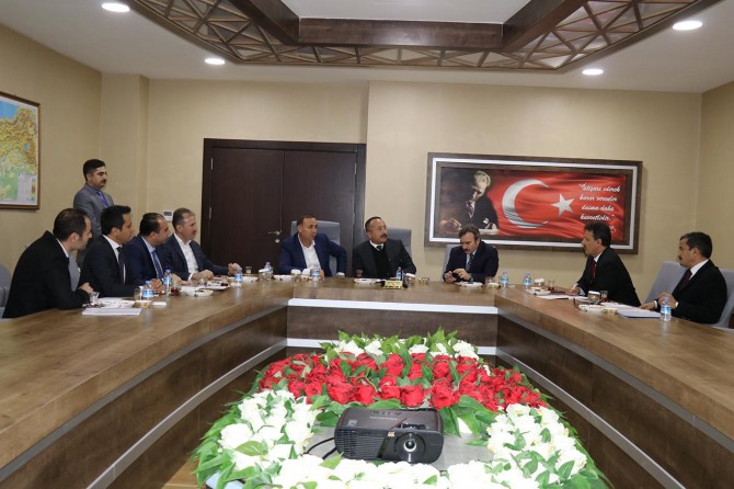 Tıp fakültesi değerlendirme toplantısı yapıldı