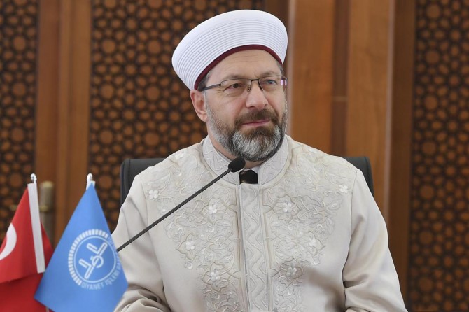 Diyanet İşleri Başkanı Erbaş: Gençler bizimdir ve hepsine ulaşmalıyız