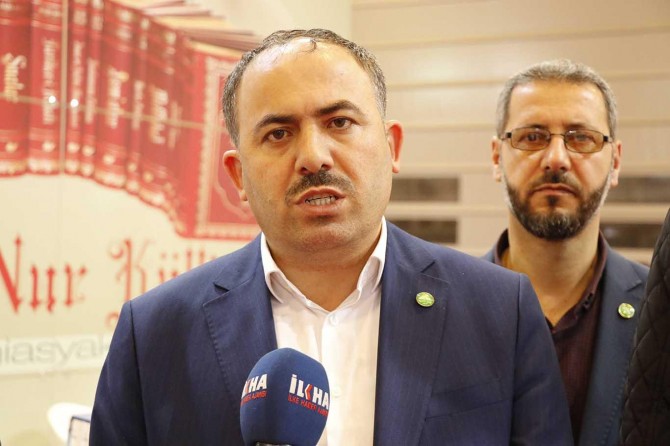 Öğrencilere kitap okuma alışkanlığının kazandırılması gerekiyor