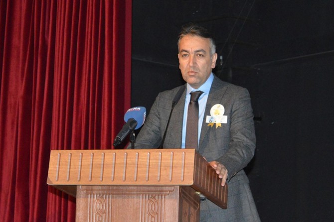 ​Bugünün gençlerinin Hazreti Muhammed’in ilahi mesajına ihtiyacı var